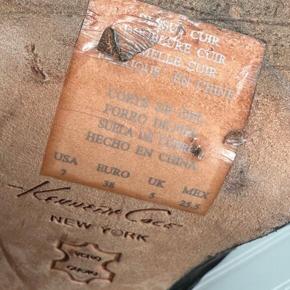 Kenneth Cole NY genuine leather‎ black strappy heels studs buckle gold - Picture 7 of 10